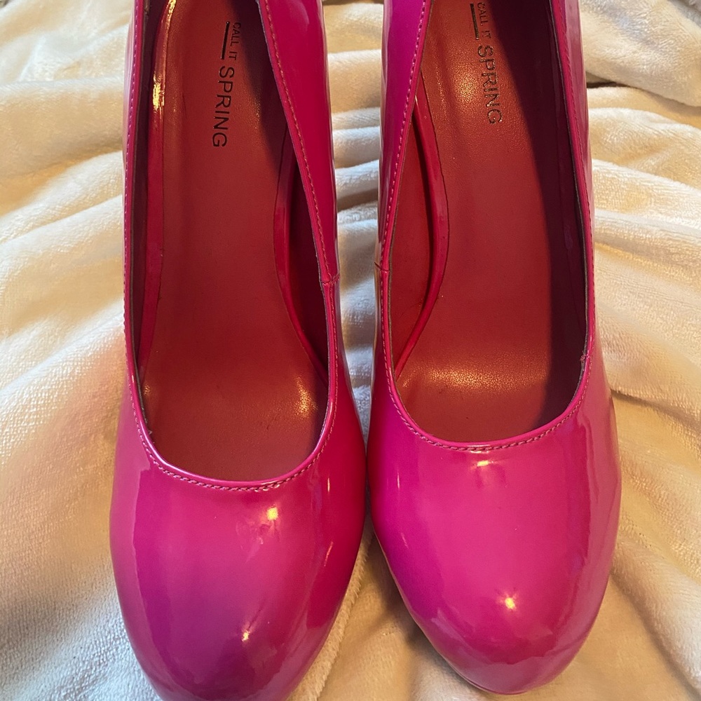 Call it Spring Pink high heels! Size 9